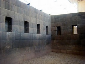 Inkan parts of Qorikancha