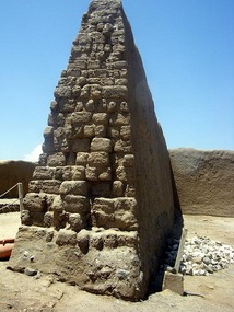 Triangular structure to walls to give stability