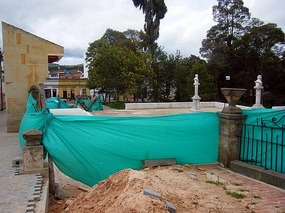 The wall of the martyrs (closed)