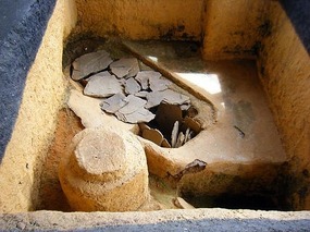 Obando tomb