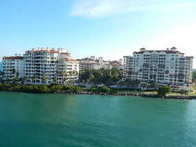 Housing along the port exit from Miami