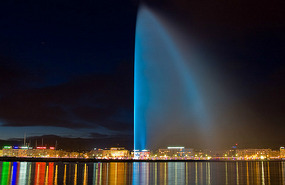 Jet D'Eau at night