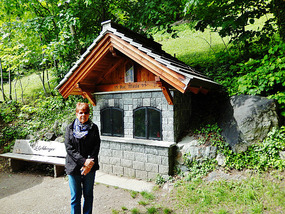One of the many shrines along the trail.