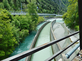 Strange river configuration