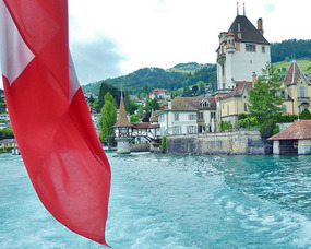 Want to see old castles? The Swiss have them!