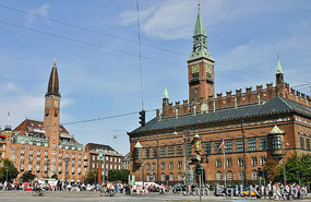 City hall and Round Tower