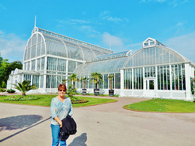 Green building for inside plants