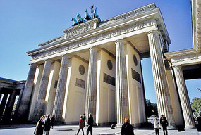 Brandenburgertor (Gate)