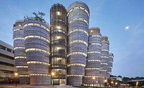 THE LEARNING CENTER... SINGAPORE