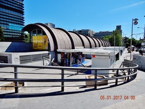 SOUVENIR BOOTHS 