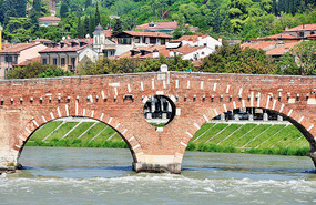 Ponte di Pietra