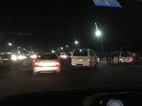 On the road from N'djili to the city center