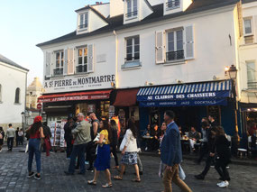 Around the Place du Tertre