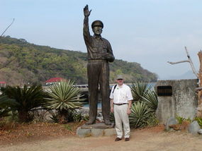 Statue of Gen. MacArthur's by the dock