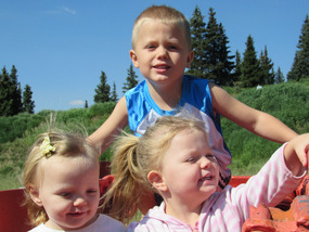 closeup 3 G'kids