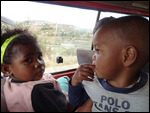 dans le taxi brousse pour Anjoma