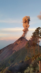 Volcan Fuego blows
