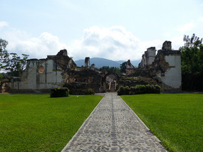 Iglesia y Convento de la Recoleccion