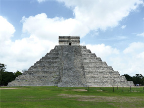 El Castillo