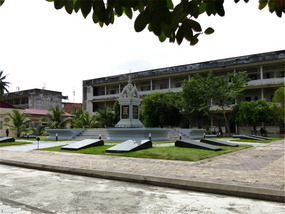 Memorial in the S21 grounds
