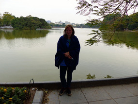 Jayna by Hoan Kiem lake
