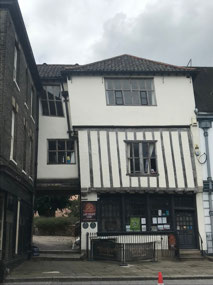 Wonkey houses