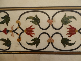 Taj Mahal - inlaid with semi-precious stone
