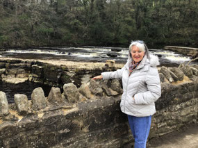 Moe and the waterfalls