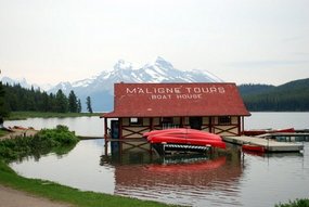 Maligne Lake