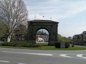 ARCO D'AUGUSTA