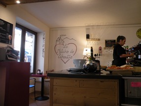 INSIDE LO MITCHO BAR