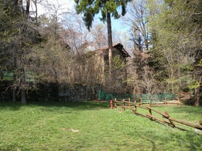 OLD BARN AT EXIT OF NATURE PARK