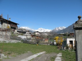 LOOKING TO MOUNTAINS TO N.W. ARPUILLES