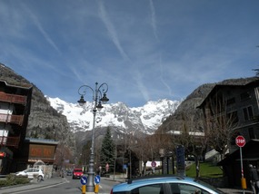 MOUNTAINS BEHIND COURMAYEUR
