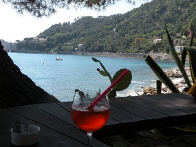 DRINKS AT COVO DI NORD ESTE
