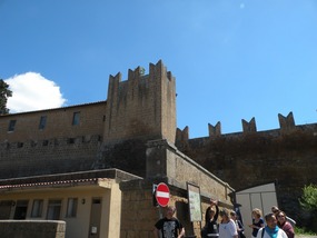 TUSCANIA OUTSIDE WALLS