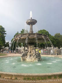 One of two fountains in front of the Neues Schloss