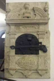 Old Synagogue museum - try and break this lock