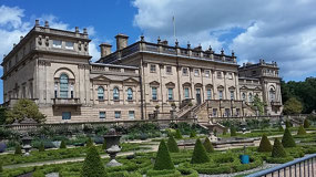 Harewood House formal entrance