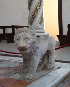 Tired lion in Ravello Duomo