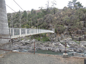 swing bridge 