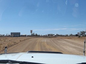 Into Oodnadatta town 