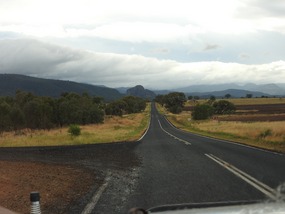 Road into Warrumbungle National park