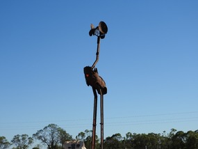 Into Lightning ridge 