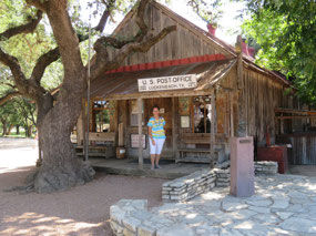 Luckenbach, TX