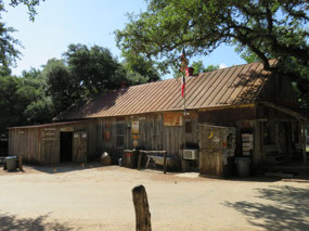 Luckenbach, TX