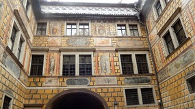 THE PAINTING OF BRICKS ON THE WALLS 