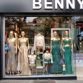 BENNY'S WINDOW DISPLAYS WON THE PRIZE