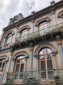 Colonial Buildings, Cuenca
