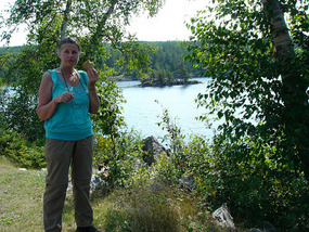 Lunch at Dogtooth Lake